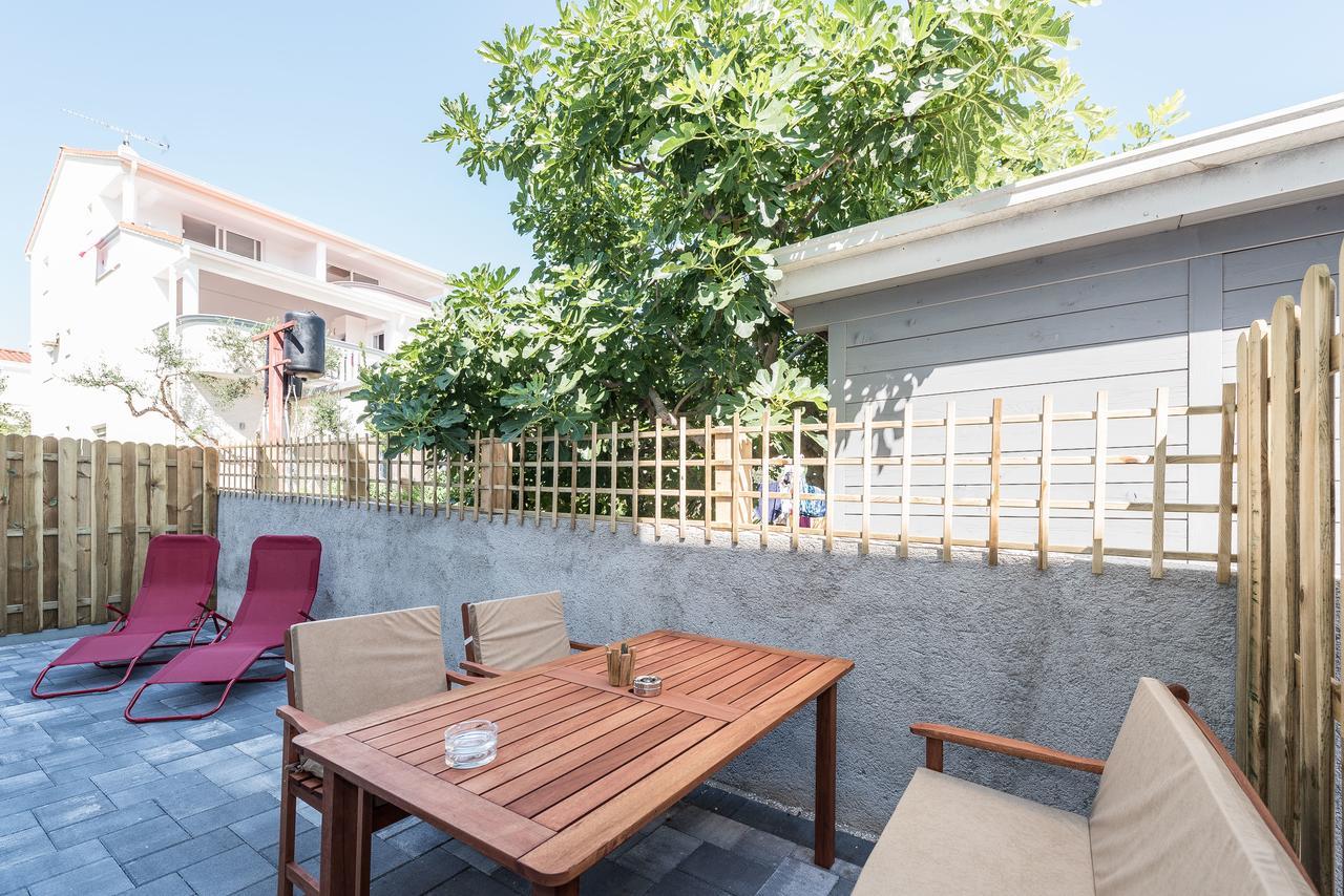 Apartments Janice Pakoštane Eksteriør bilde
